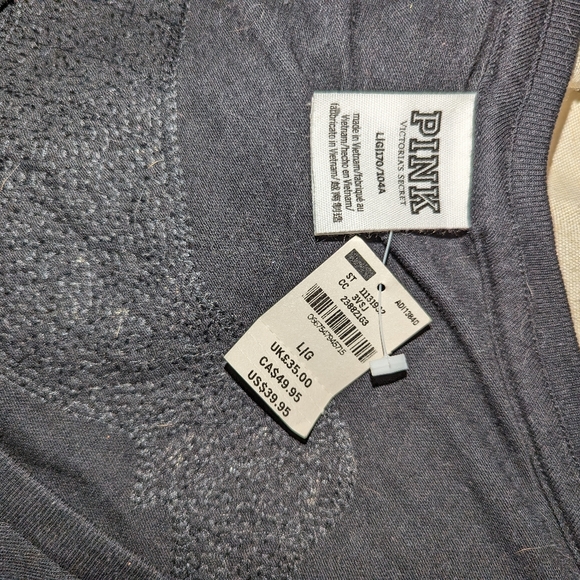 Pink T-shirt with silver sequined dog on the back - Picture 2 of 3